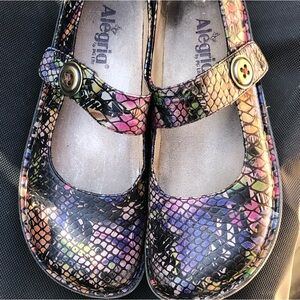 Alegria Brand, Paloma Jane Style Shoes (minnow rainbow is the color)